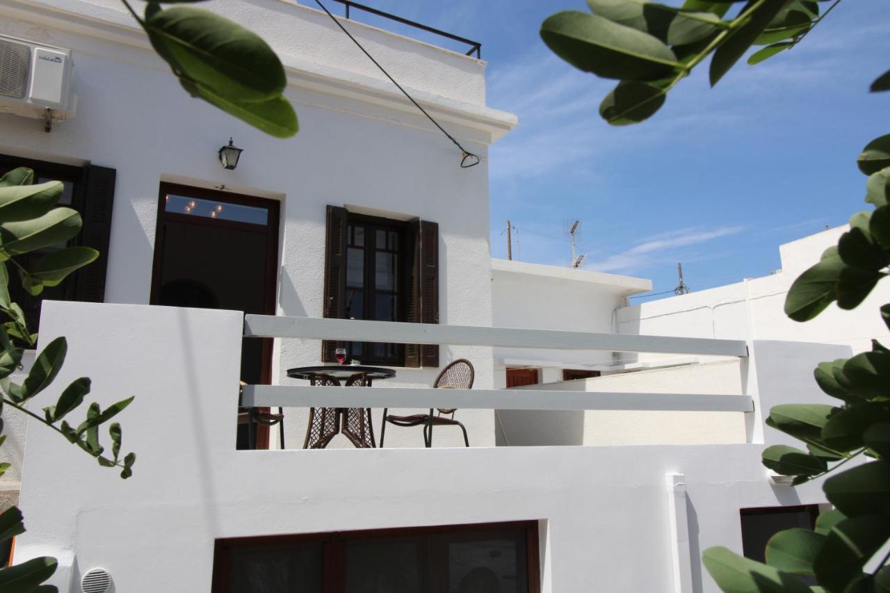 Plaka Philoxenia Apartments エクステリア 写真