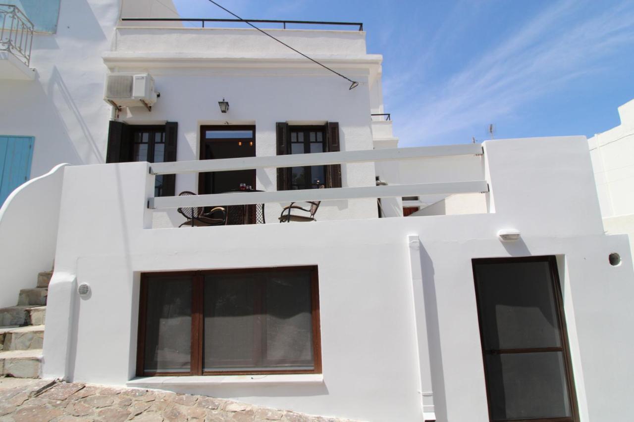 Plaka Philoxenia Apartments エクステリア 写真