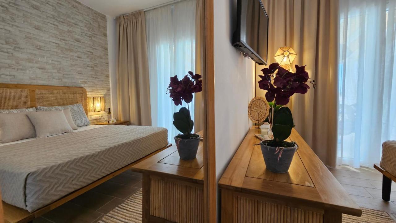 Plaka Philoxenia Apartments エクステリア 写真