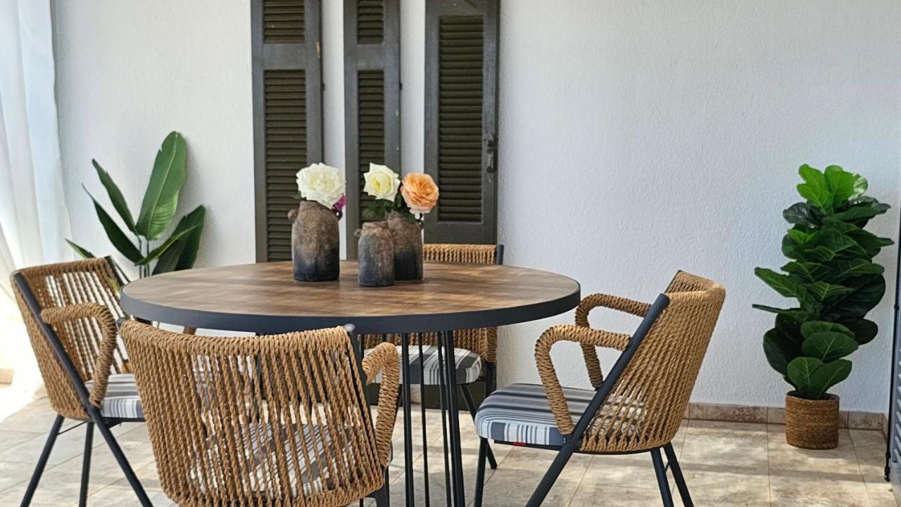 Plaka Philoxenia Apartments エクステリア 写真
