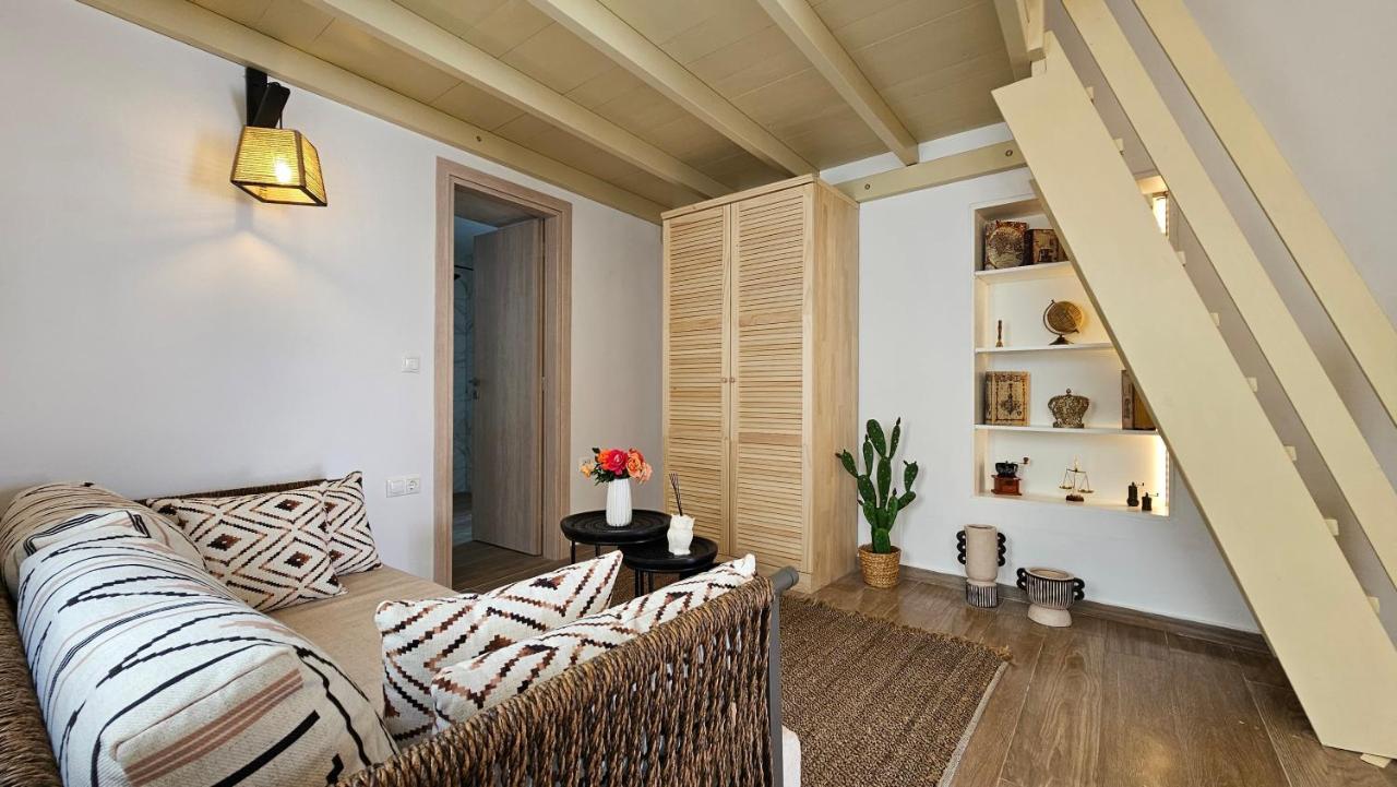 Plaka Philoxenia Apartments エクステリア 写真